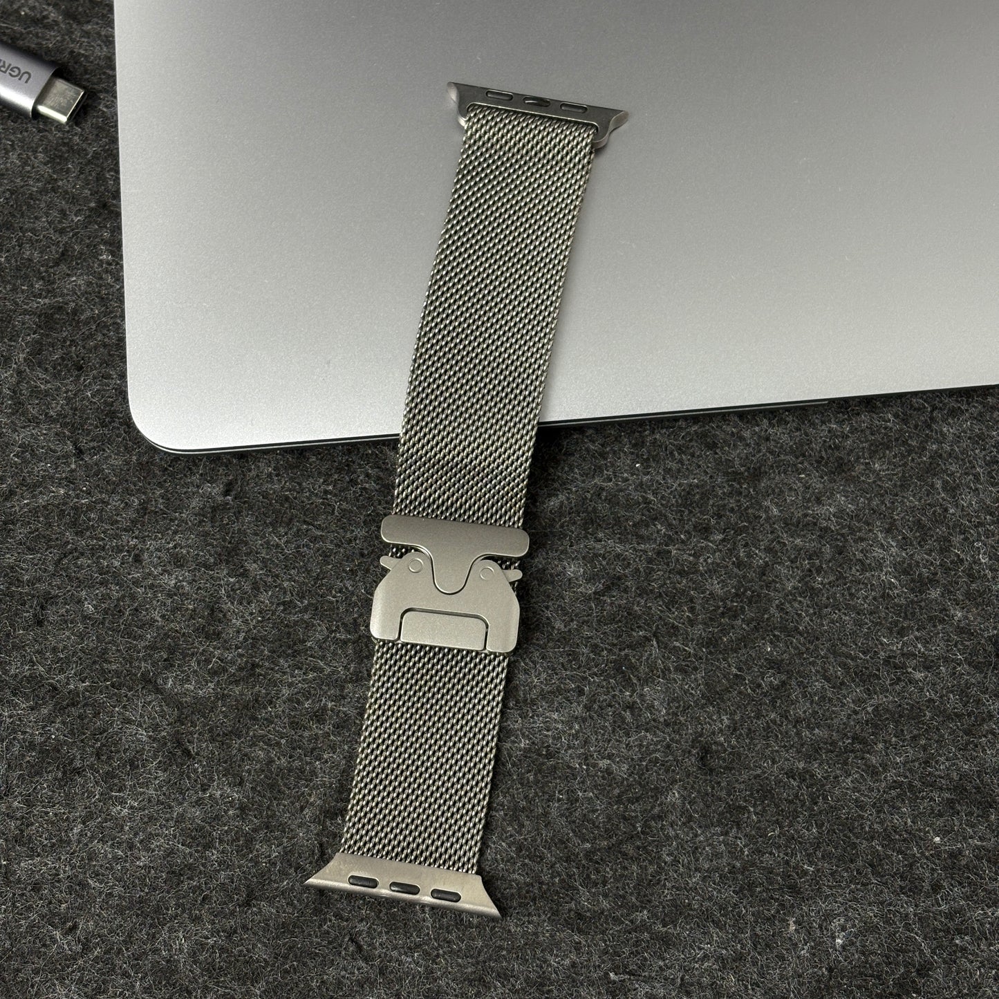 Correa Milanese Loop Titanio Natural