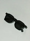 Gafas de sol con cristal negro y armazón negro